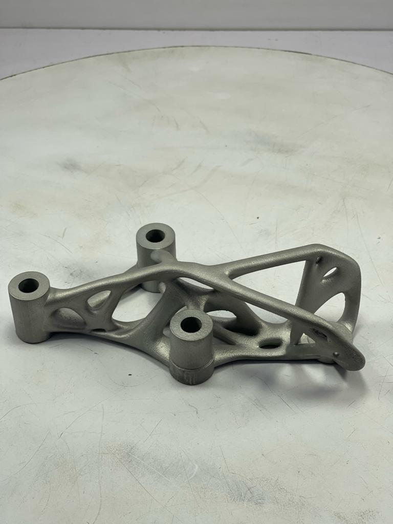 SLS support-free assembly print